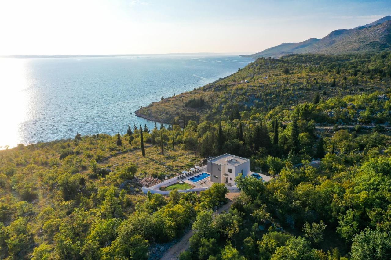 Royal Promons - Heated Pool Villa Starigrad Paklenica Exterior photo