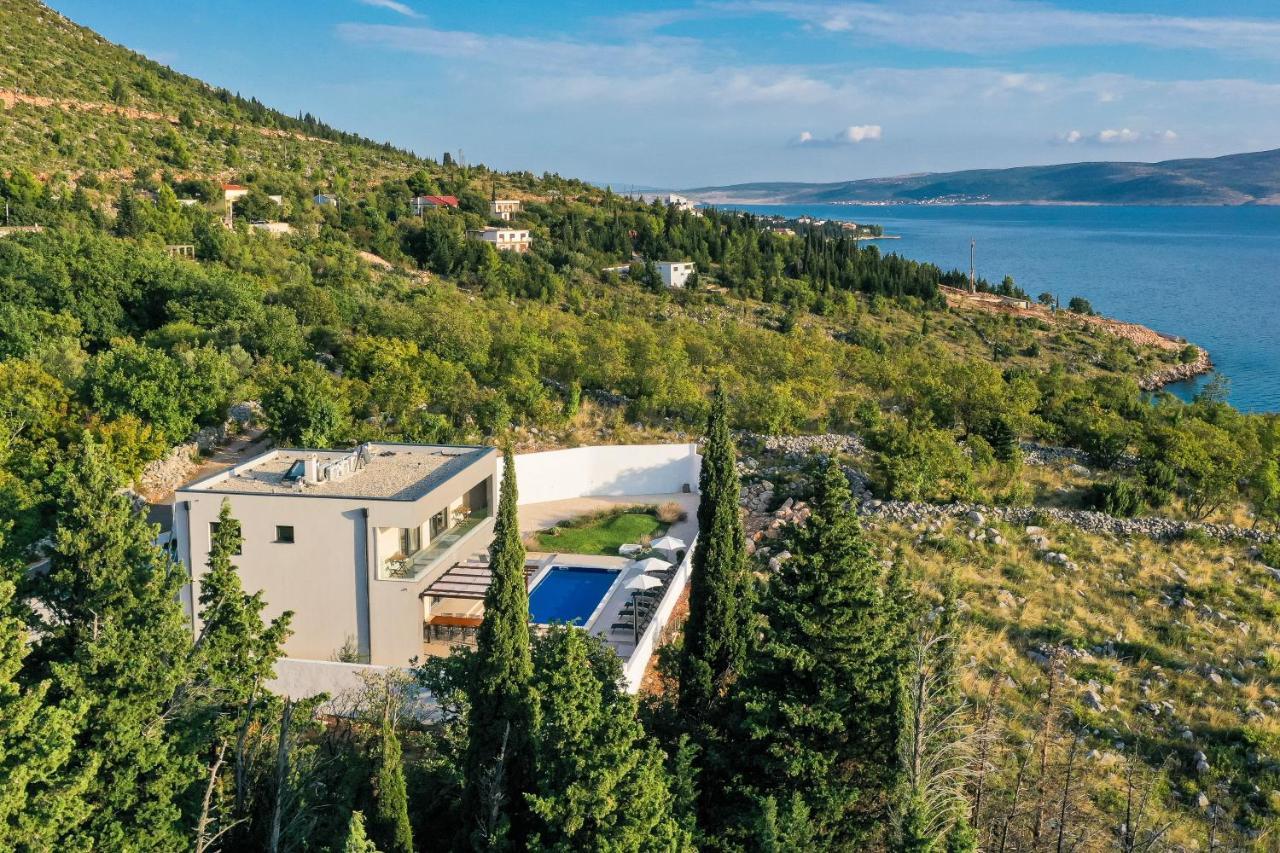 Royal Promons - Heated Pool Villa Starigrad Paklenica Exterior photo