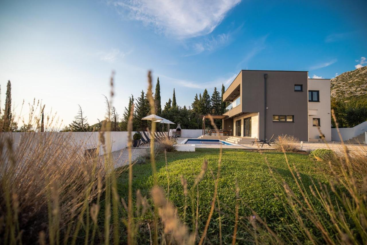 Royal Promons - Heated Pool Villa Starigrad Paklenica Exterior photo