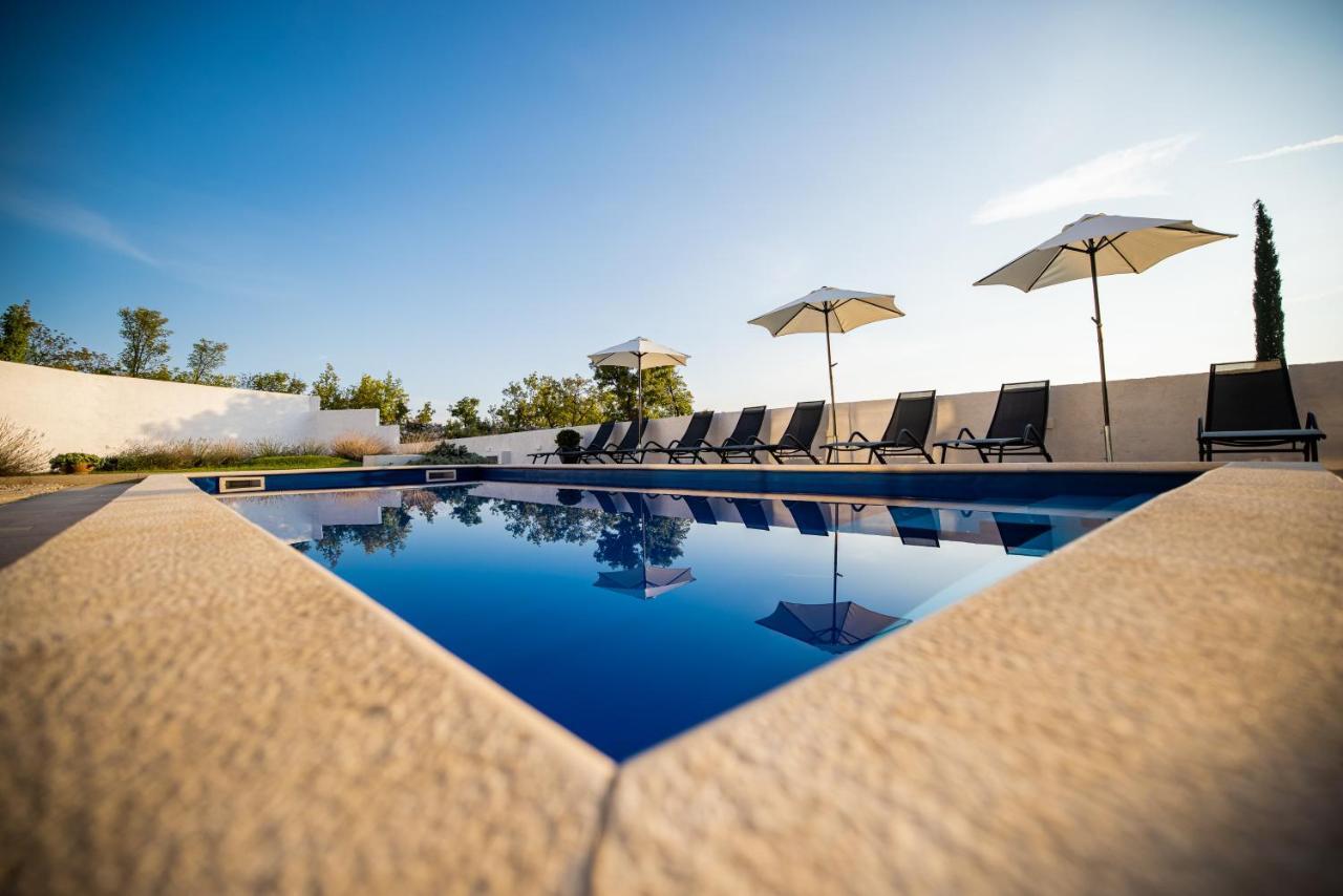 Royal Promons - Heated Pool Villa Starigrad Paklenica Exterior photo