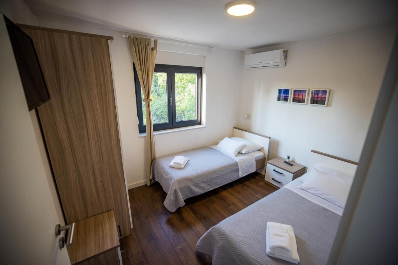Royal Promons - Heated Pool Villa Starigrad Paklenica Exterior photo